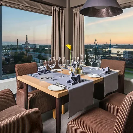 Rija Port Hotel