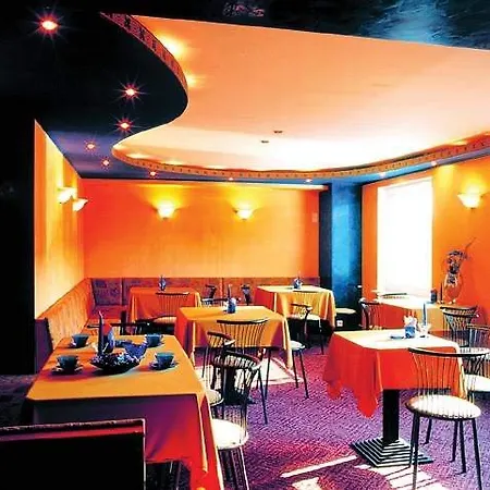 Hotel Rija Port 3*