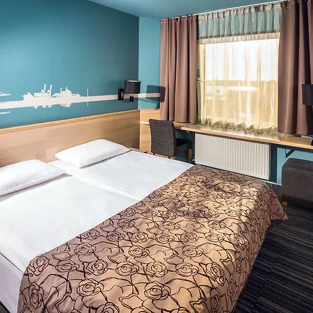 Hotel Rija Port